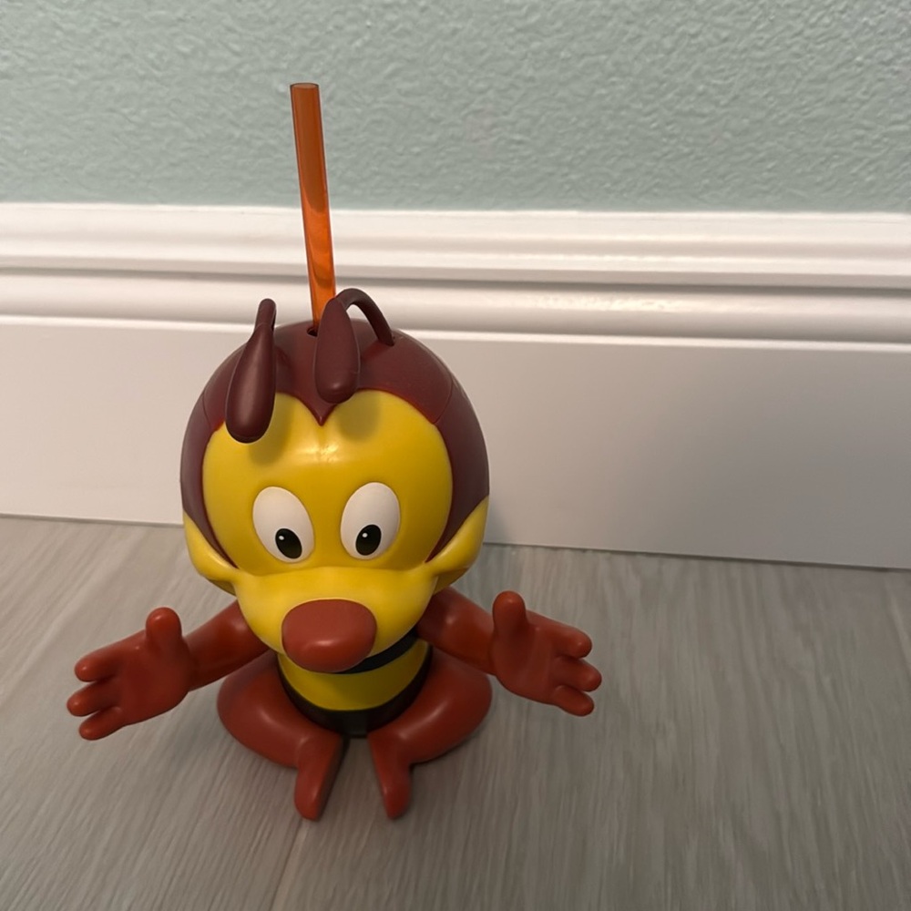 Disney EPCOT Flower & Garden Festival Spike The Bee Sipper Souvenir Cup